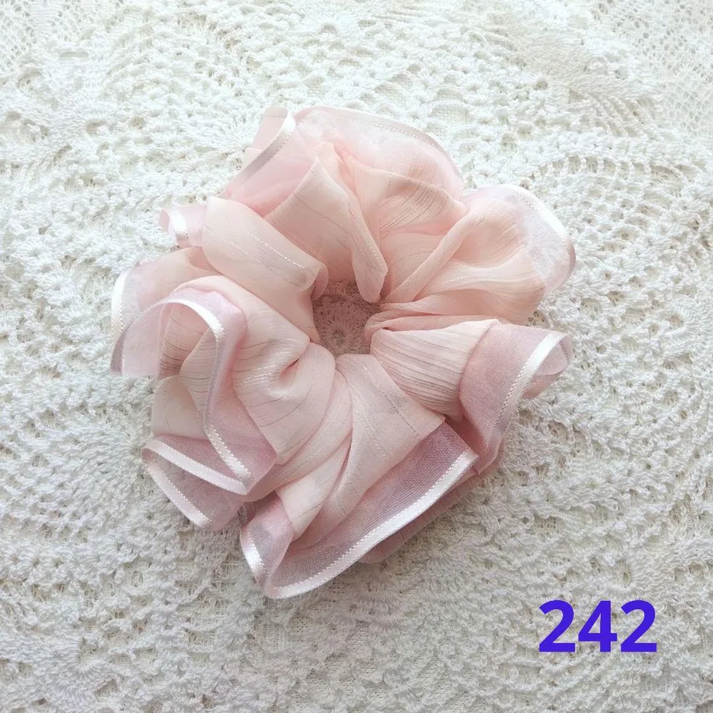 シュシュ 242