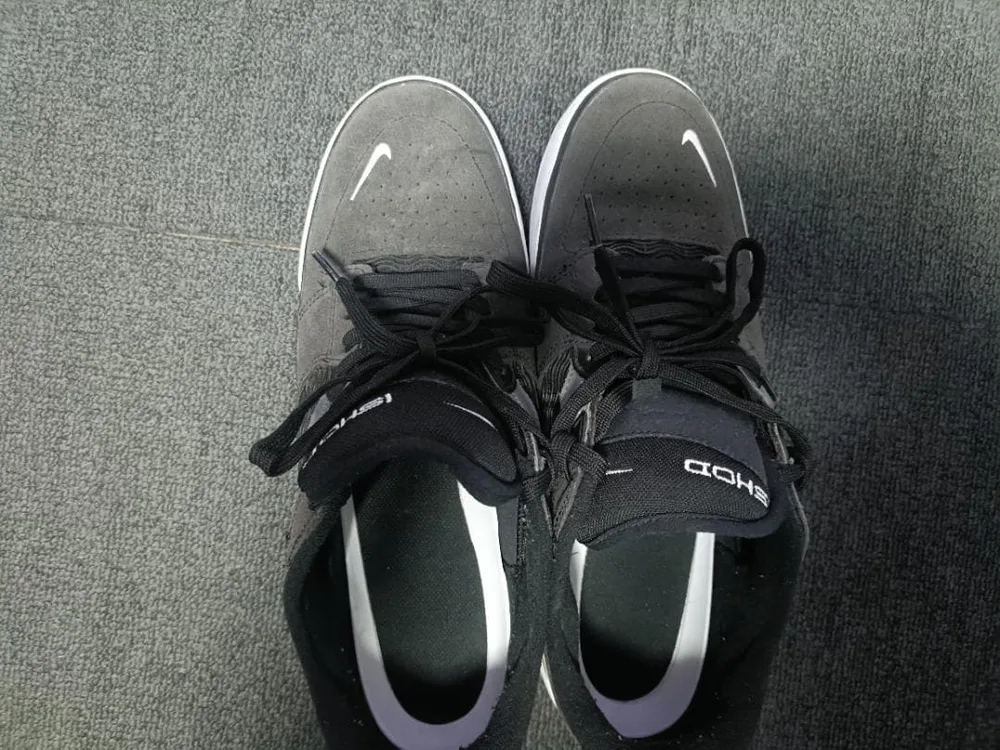 NIKE イショッド・ウェア メンズ 27.5cm スニーカー