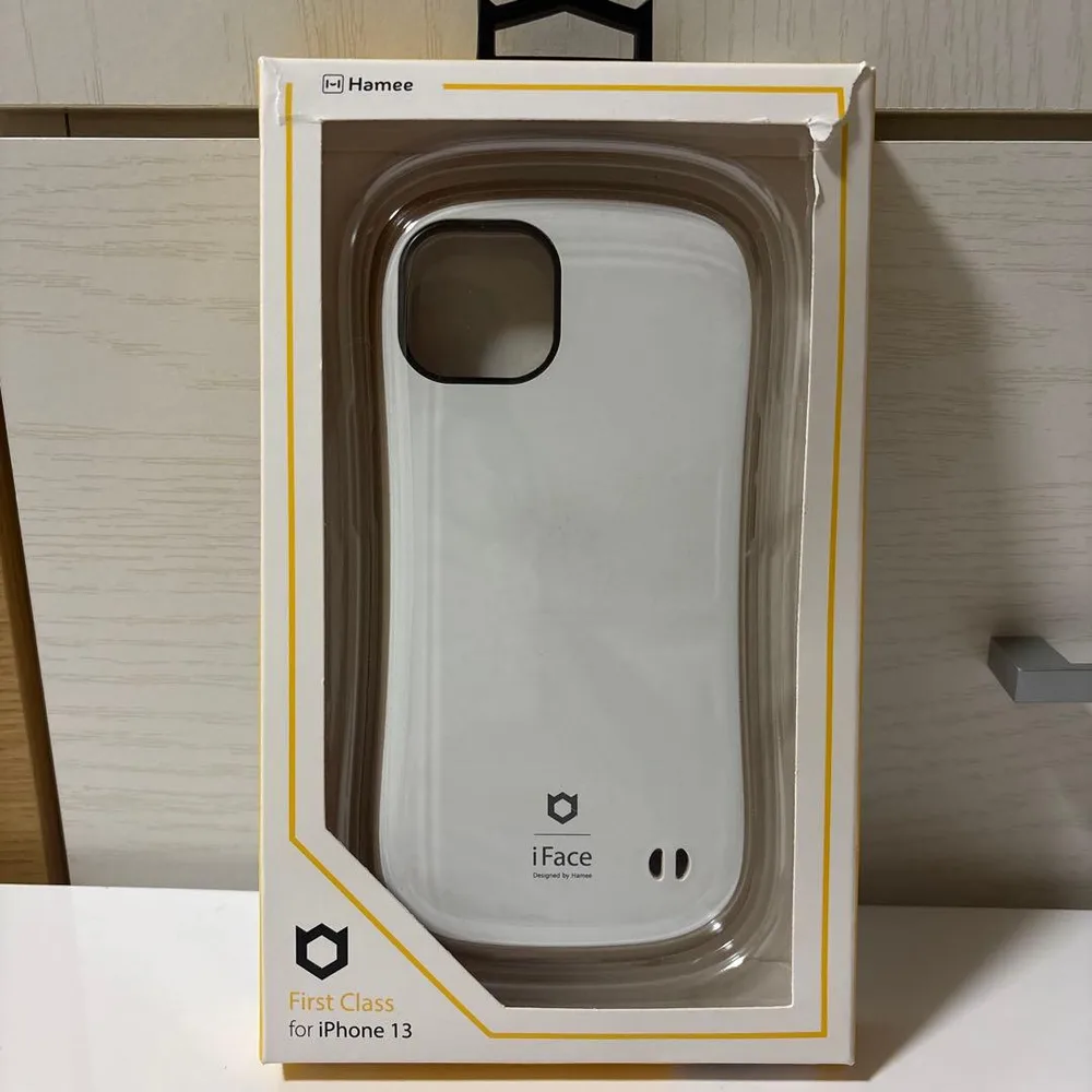 iFace First Class iPhone 13用ケース