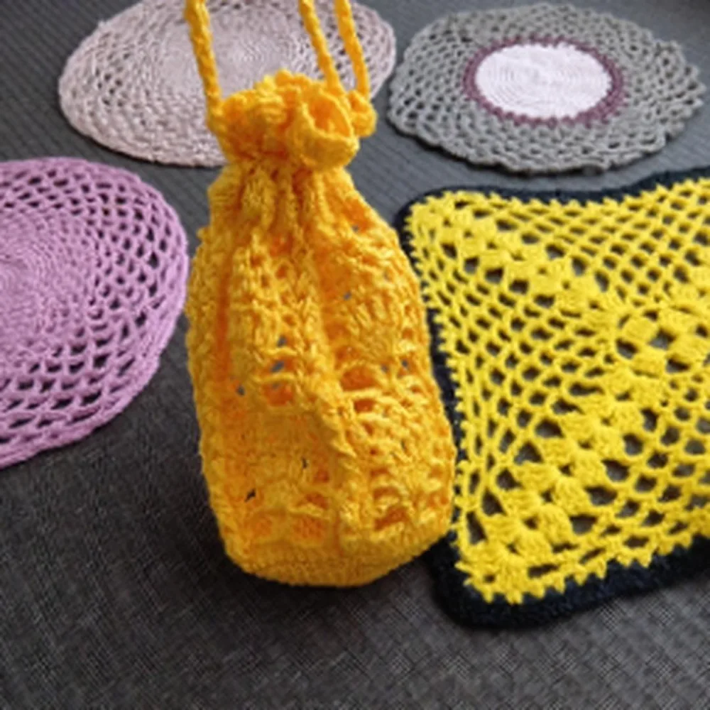 ハンドメイド 手編み 巾着袋 イエロー