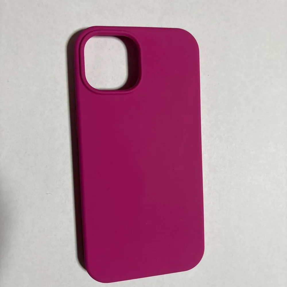 iPhone15のスマホケース