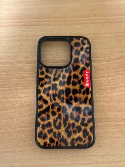 Breezfy iPhone用ケース レオパード柄