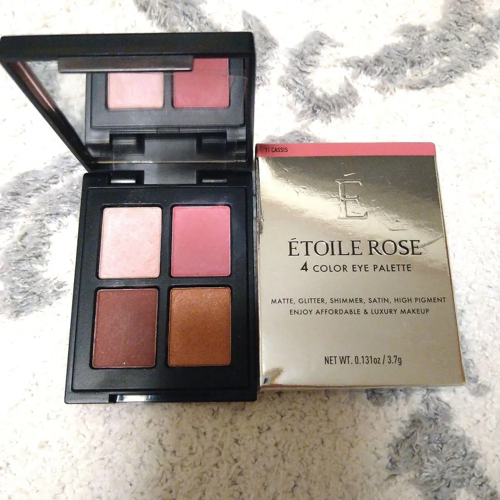 ÉTOILE ROSE 4 COLOR EYE PALETTE 11