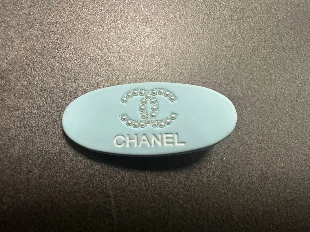 CHANEL ヘアピン