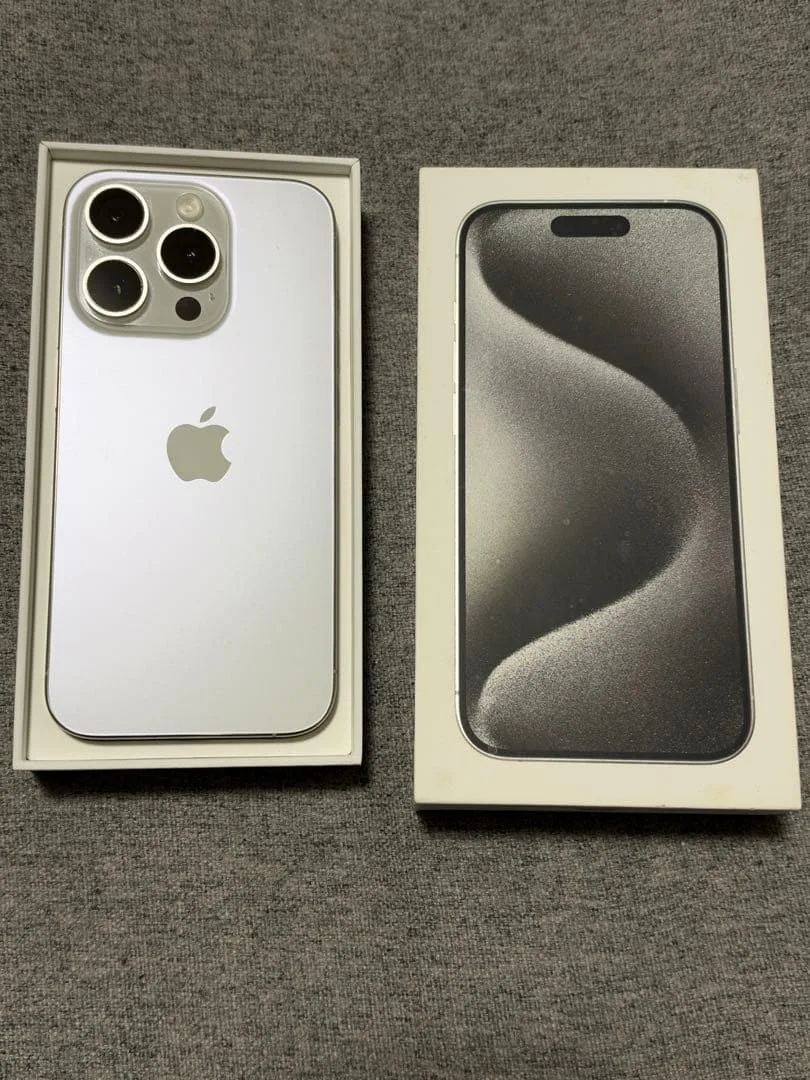 Apple iPhone 15 Pro 本体128GB ホワイトチタニウム訳あり