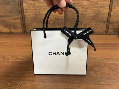 CHANEL シャネル ショッパー リボン付き