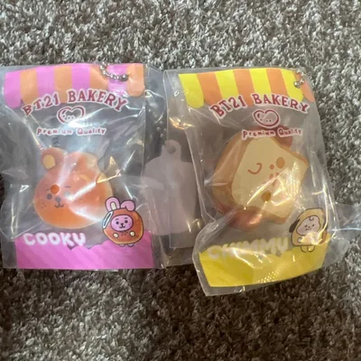 BT21 ベーカリーチャーム ガチャ COOKY CHIMMY