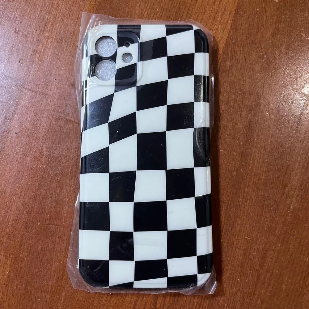 早い者勝ち❤️iPhone 12 ケース チェッカー柄 ブラック&ホワイト