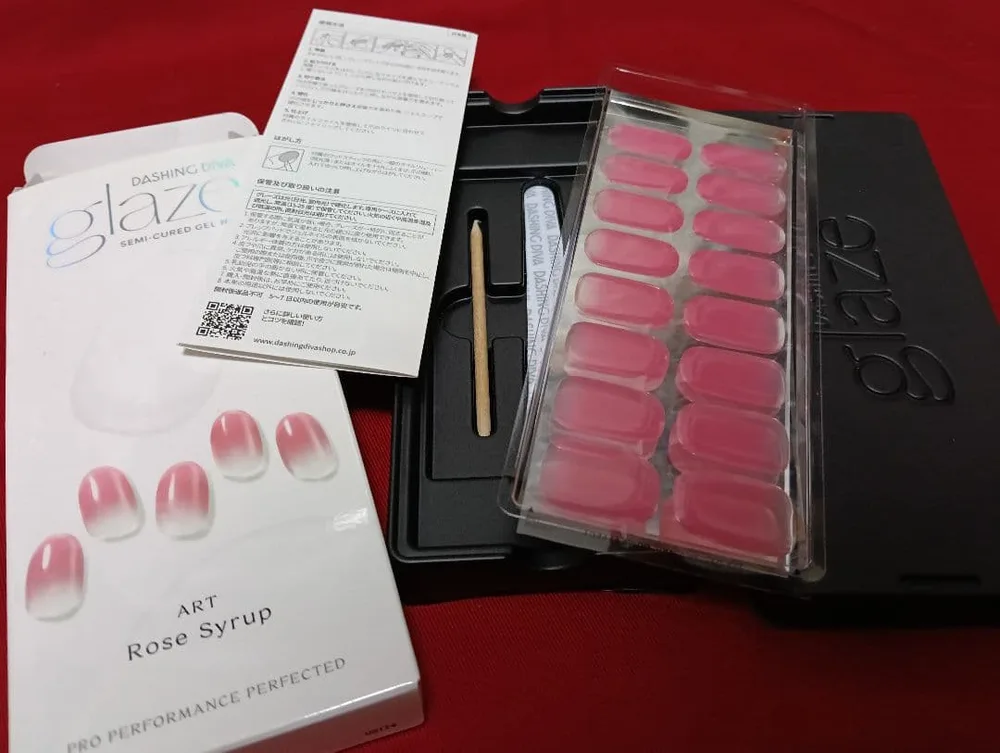 DASHING DIVA glaze Rose Syrup ネイルシール