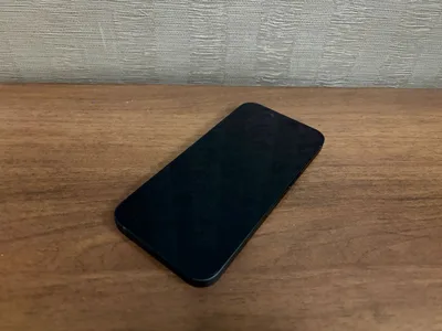 ほぼ未使用 超美品!Apple iPhone 17e 本体 ブラック