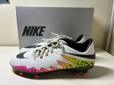มาก่อนได้สิทธิ์ก่อน NIKE HYPERVENOM PHELON II FG Overseas Limited
