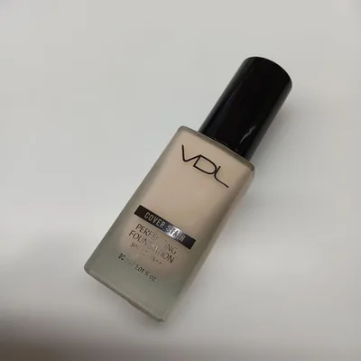 VDL カバーステイン パーフェクティング ファンデーション V01
