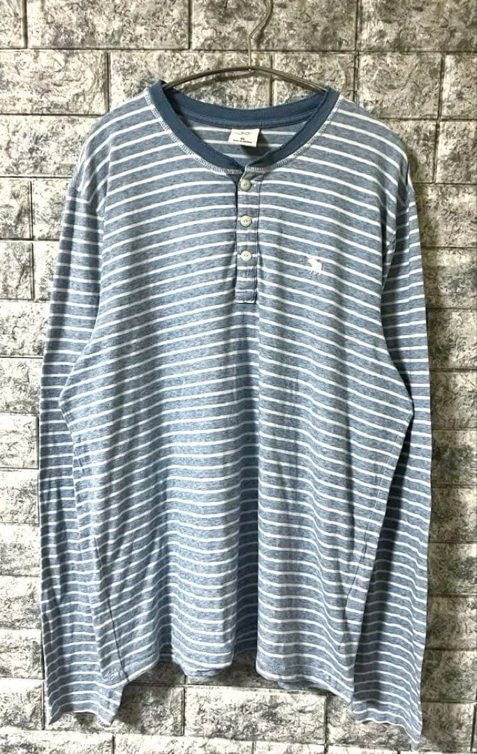 Abercrombie & Fitch ボーダー柄 ヘンリーネック長袖カットソー