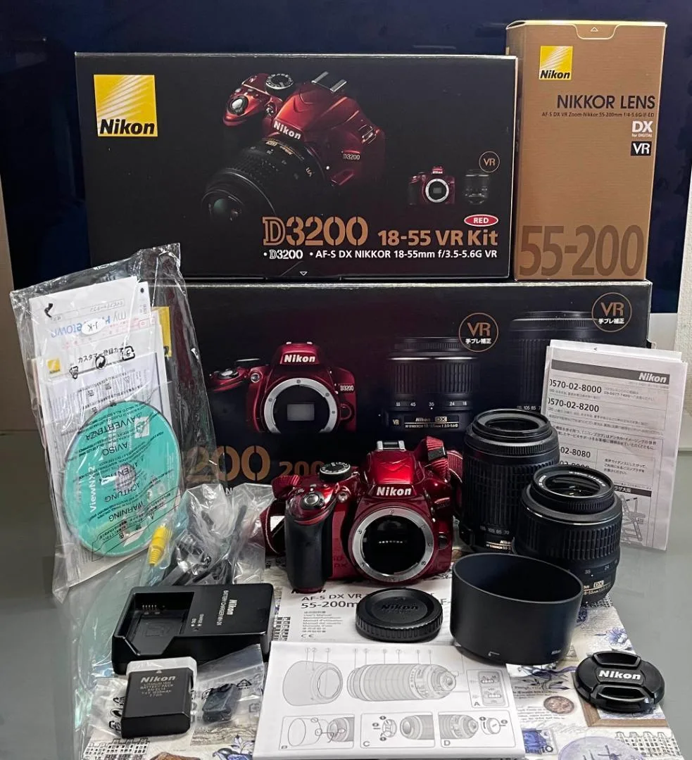 Nikon D3200 200mm ダブルズームキット レッド