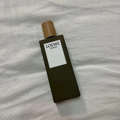 LOEWE ESENCIA オードゥ トワレ50ml※カルティエおまけ付