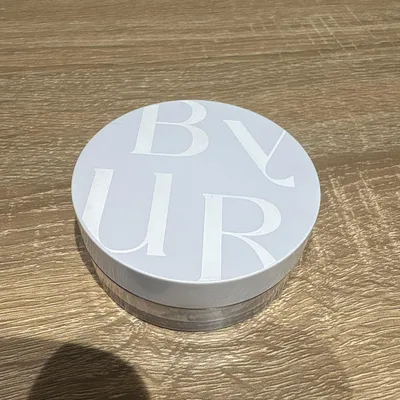 BYUR セラムフィット モイストフェイスパウダー 02 パール