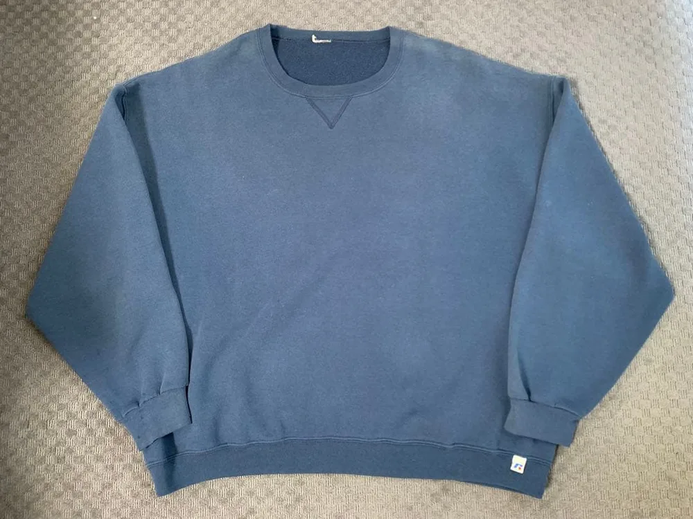 00s“RUSSELL ATHLETIC”無地スウェット 前V フェード 紺