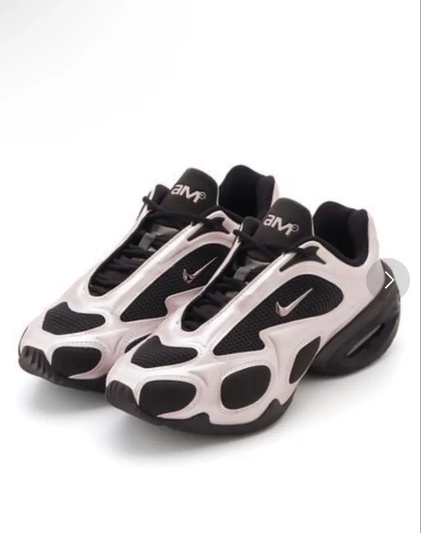 รองเท้าผ้าใบ NIKE AIR MAX MUSE