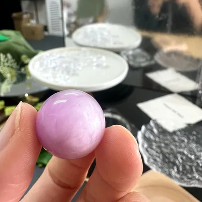 ラベンダーアメジスト 丸玉 約17.2mm 一点物 天然石 置物