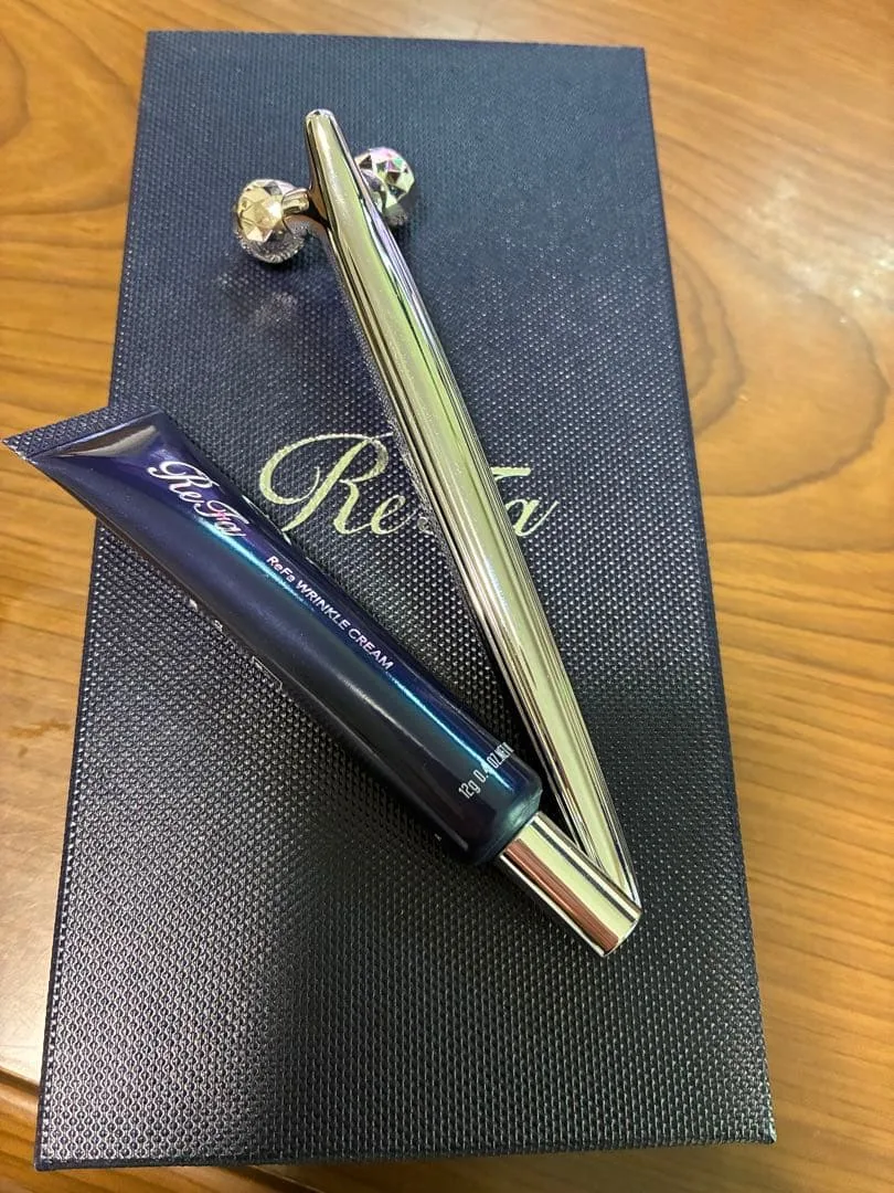 ReFa line ลิฟเฟเชียล โรลเลอร์