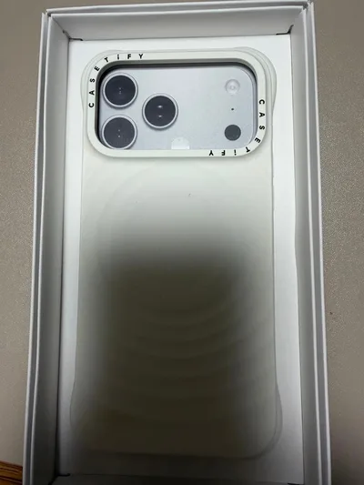 CASETiFY ESSENTiALS iPhone17 ProMAX ホワイト