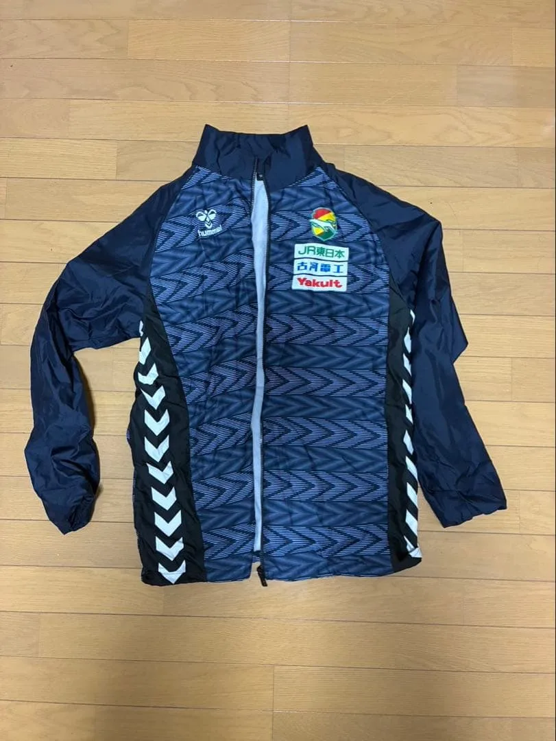 ジェフユナイテッド千葉 スタッフ支給品 hummel トレーニングジャケット