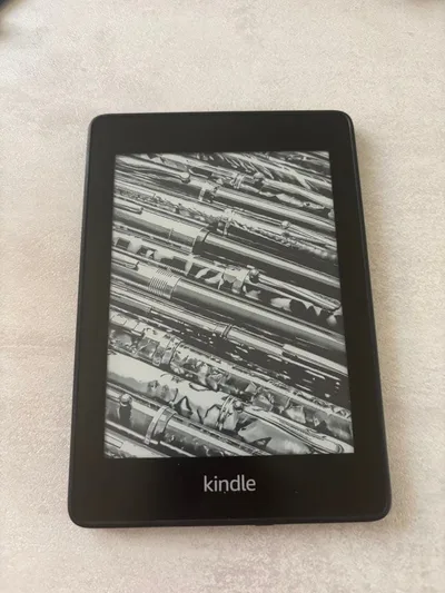 【美品】Kindle Paperwhite 第10世代 8GB 広告なし