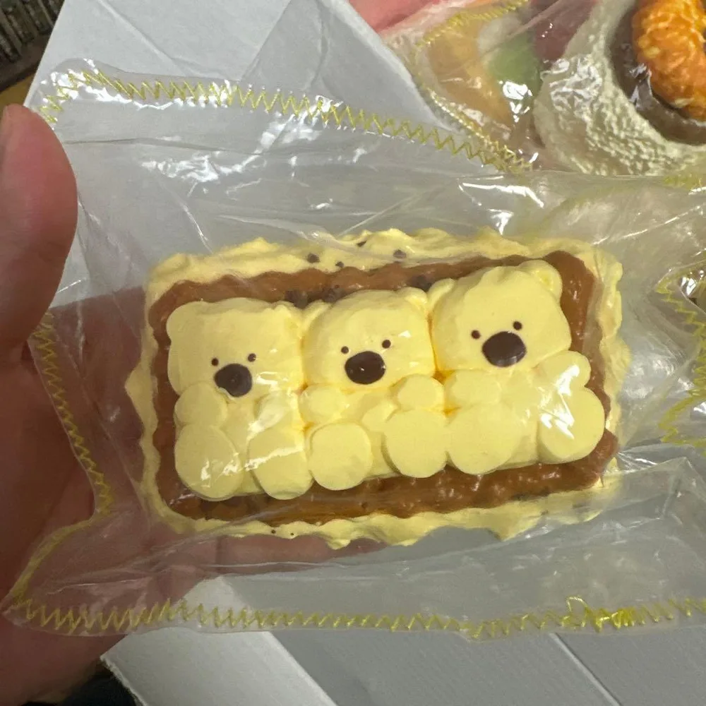 KikiSquishy スクイーズ ベア ケーキ 3匹くま 純泥ぼやぼや