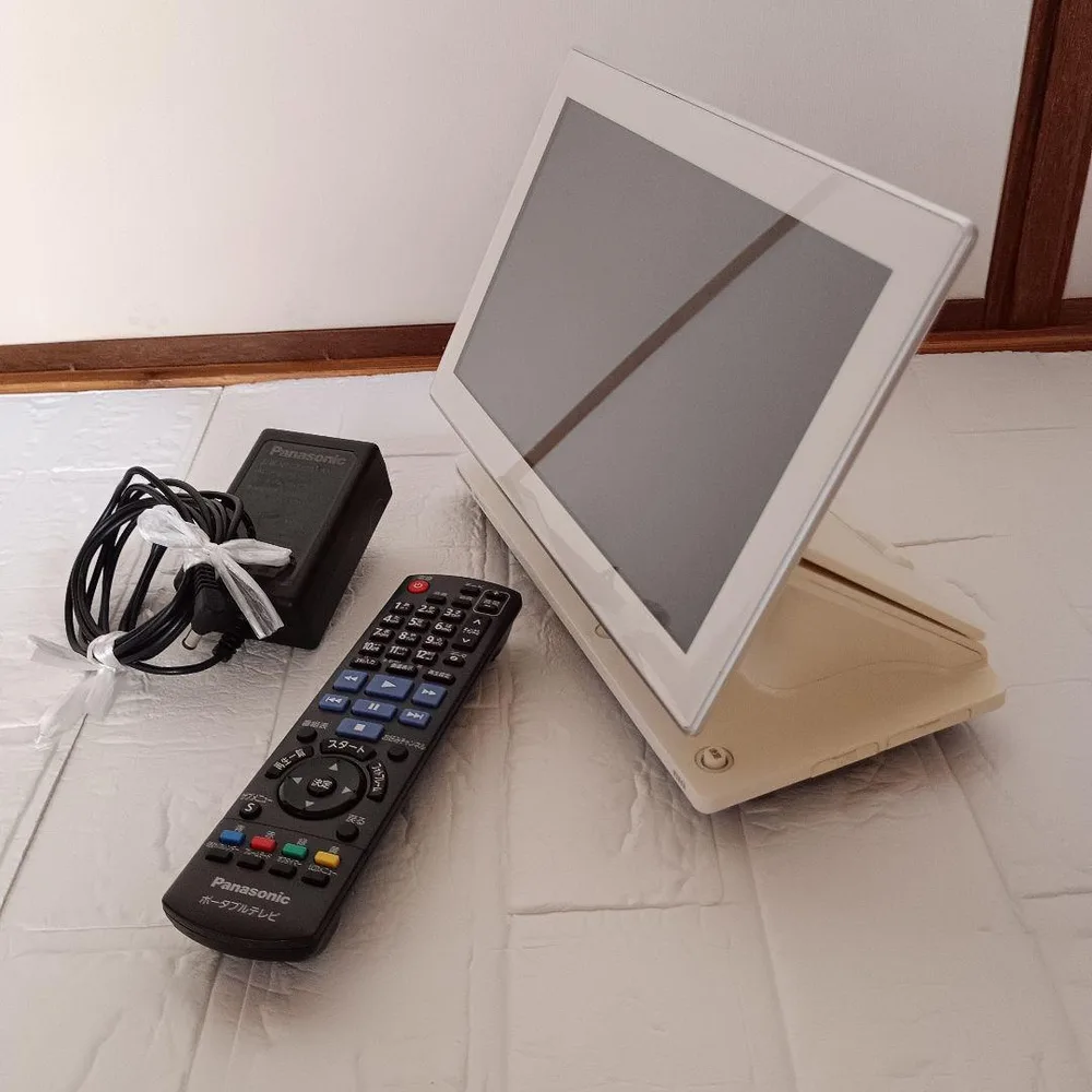 【ジャンク品】パナソニック/ポータブルテレビ/DMP-HV150