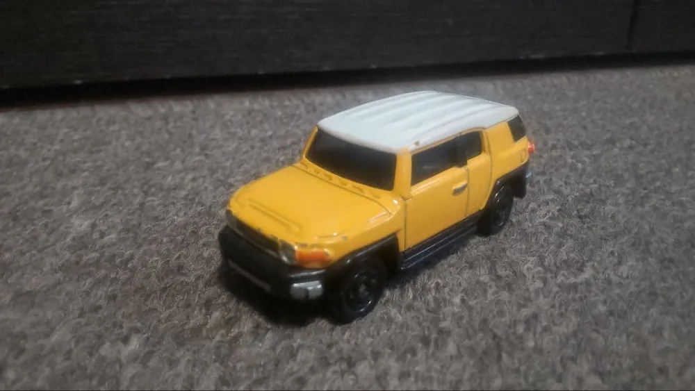 トミカ TOYOTA FJクルーザー