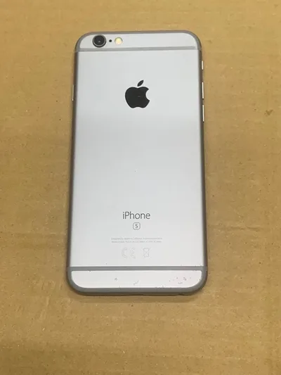 Apple iPhone 6s 本体 スペースグレイ