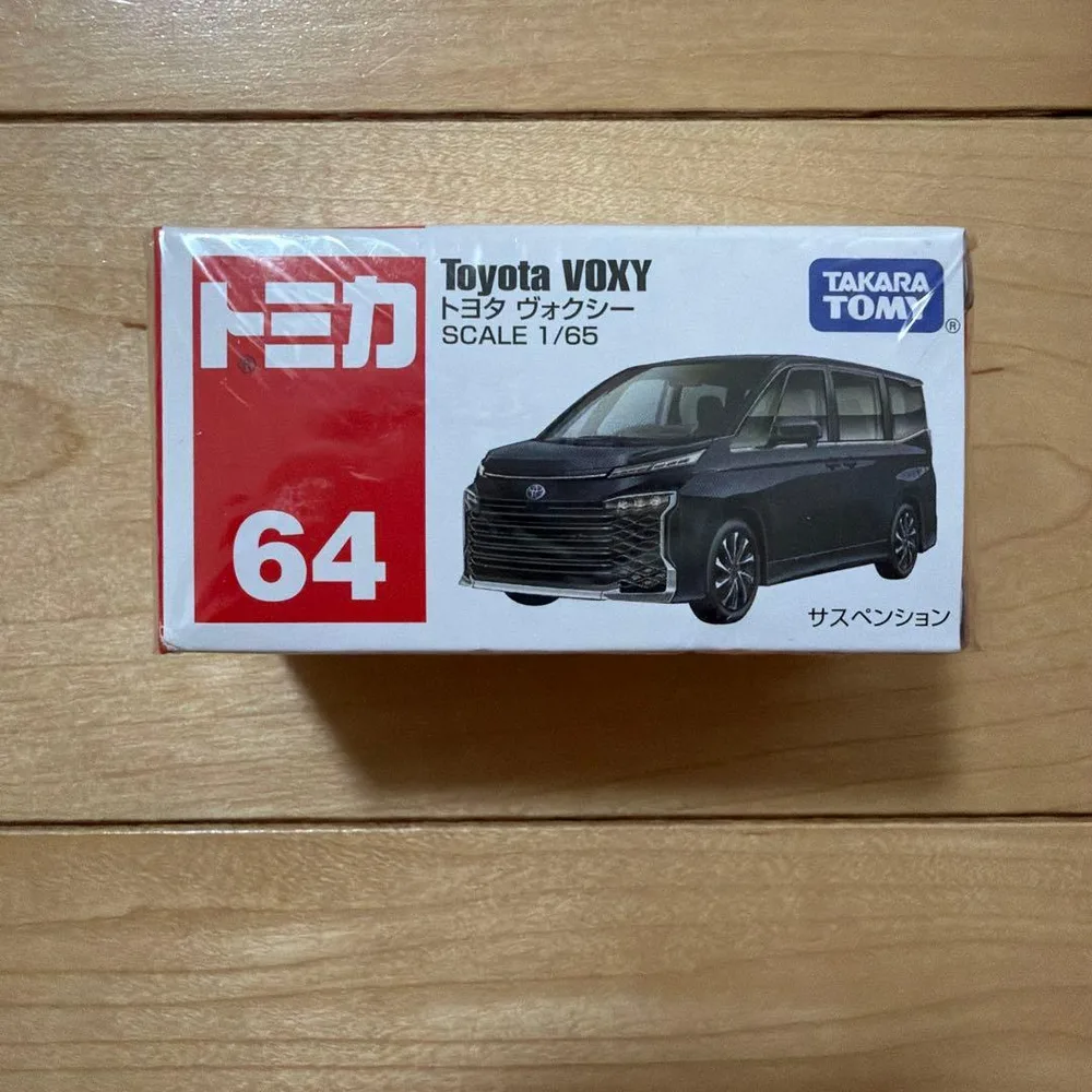 トミカ No.64 トヨタ ヴォクシー