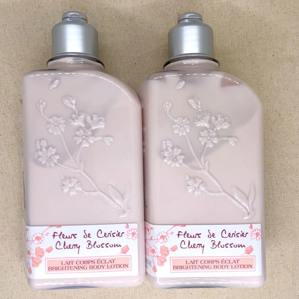 【新品未使用】ロクシタン チェリーブロッサム ボディローション 250ml×2本