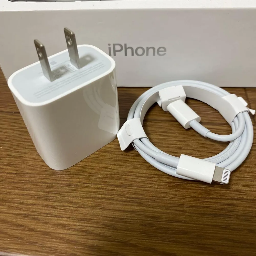 Apple純正 USB-C電源アダプタとLightningケーブルのセット