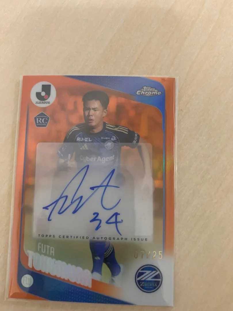 Topps Chrome Jリーグ 藤尾翔太 直筆サインカード 25枚限定