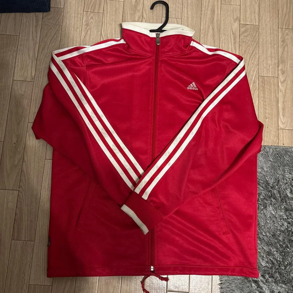 adidas ジャージ(赤)2012年発売物 希少