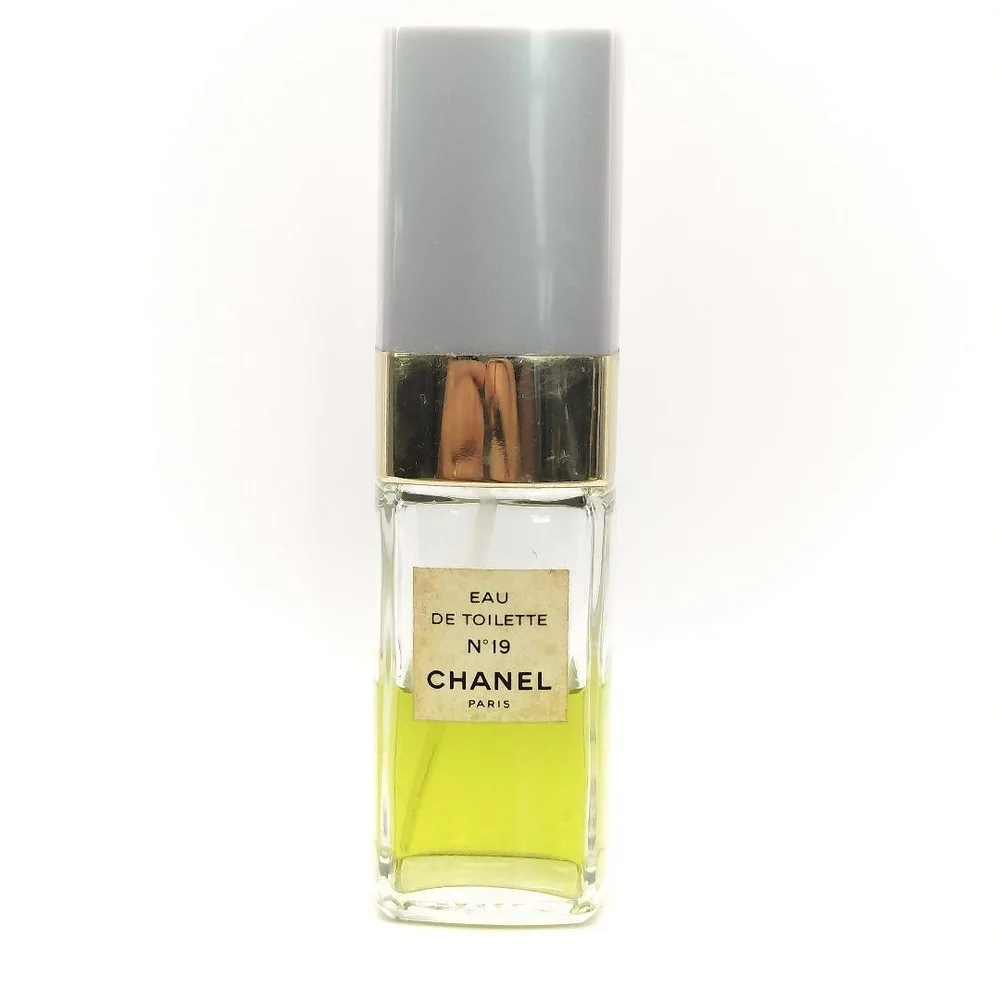 ■シャネル N°19 オードトワレ 100ml