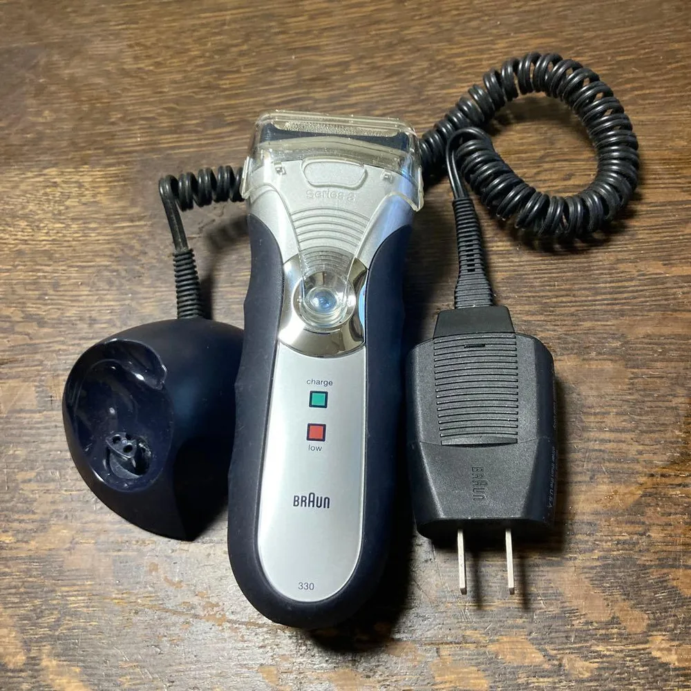 BRAUN Series 3 330 メンズ電気シェーバー 本体