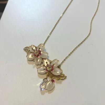 ハンドメイド品 桜のネックレス