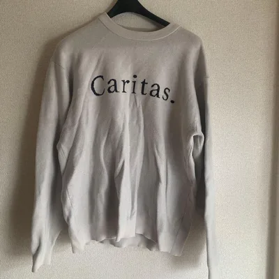 Caritas. ロゴ スウェット ベージュ メンズ