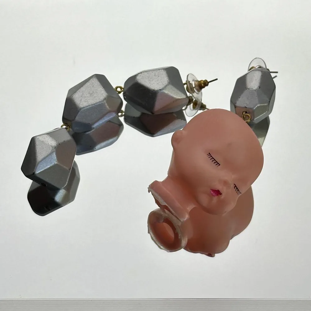 ユニーク ピアス