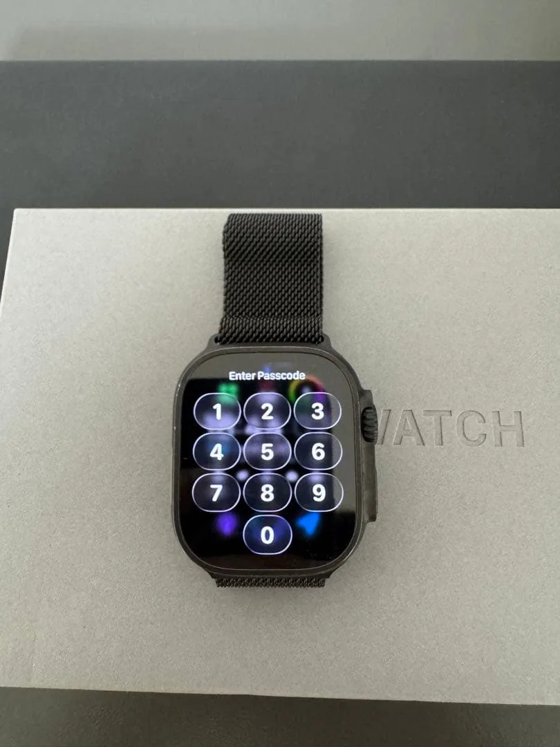 Apple Watch Ultra 2ブラックチタニウム 本体