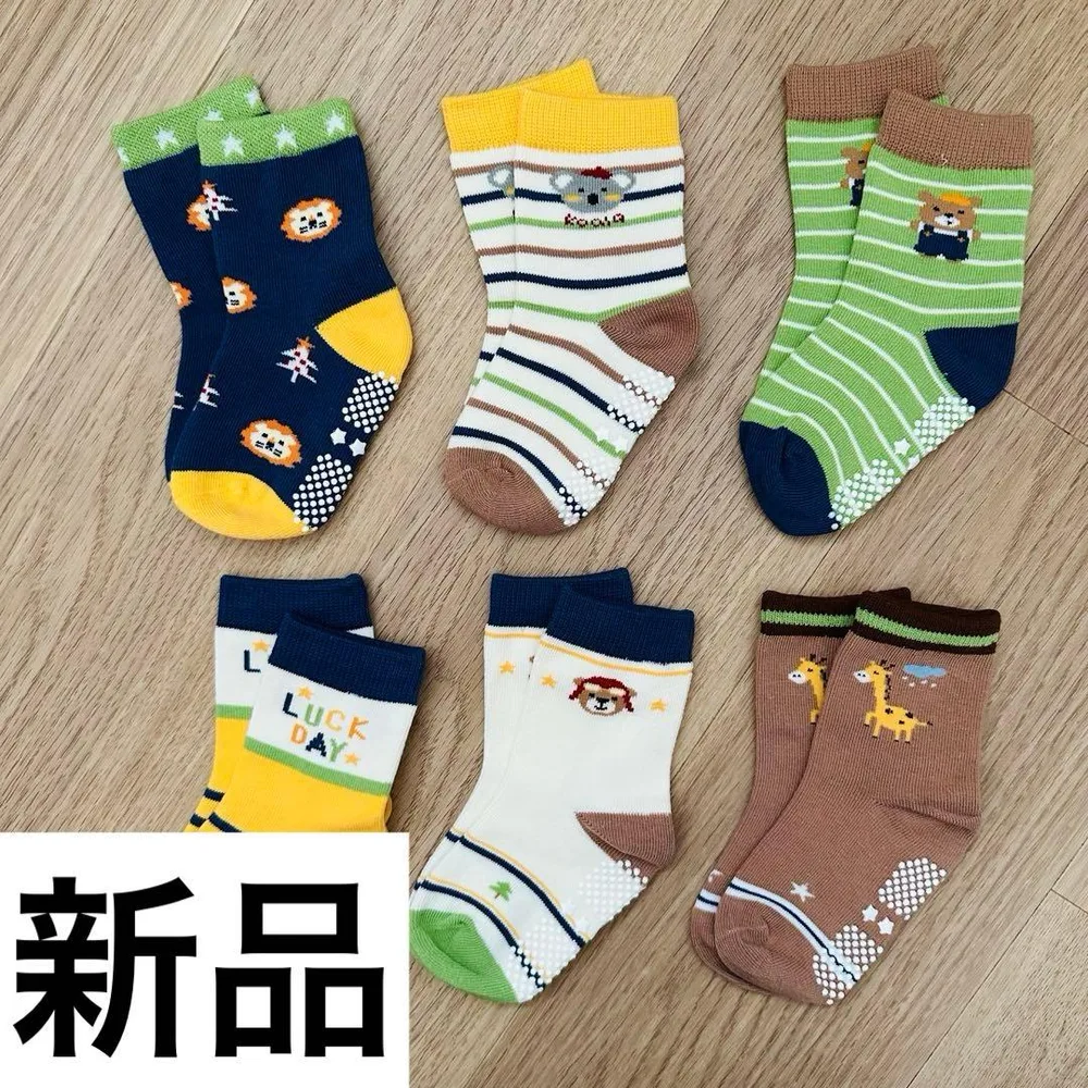 新品未開封★ベビー靴下 6足セット 滑り止め付き 動物柄 1-2Y