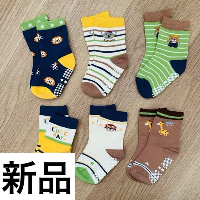 新品未開封★ベビー靴下 6足セット 滑り止め付き 動物柄 1-2Y