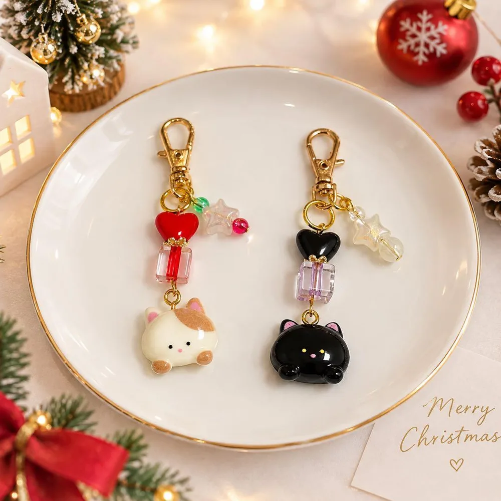 Xmas・ねこのハンドメイドチャーム2個セット