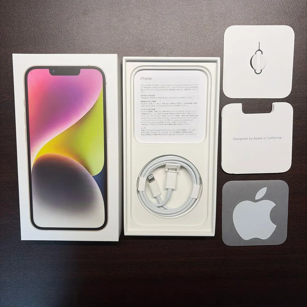 iPhone 14 空箱、Lightningケーブル