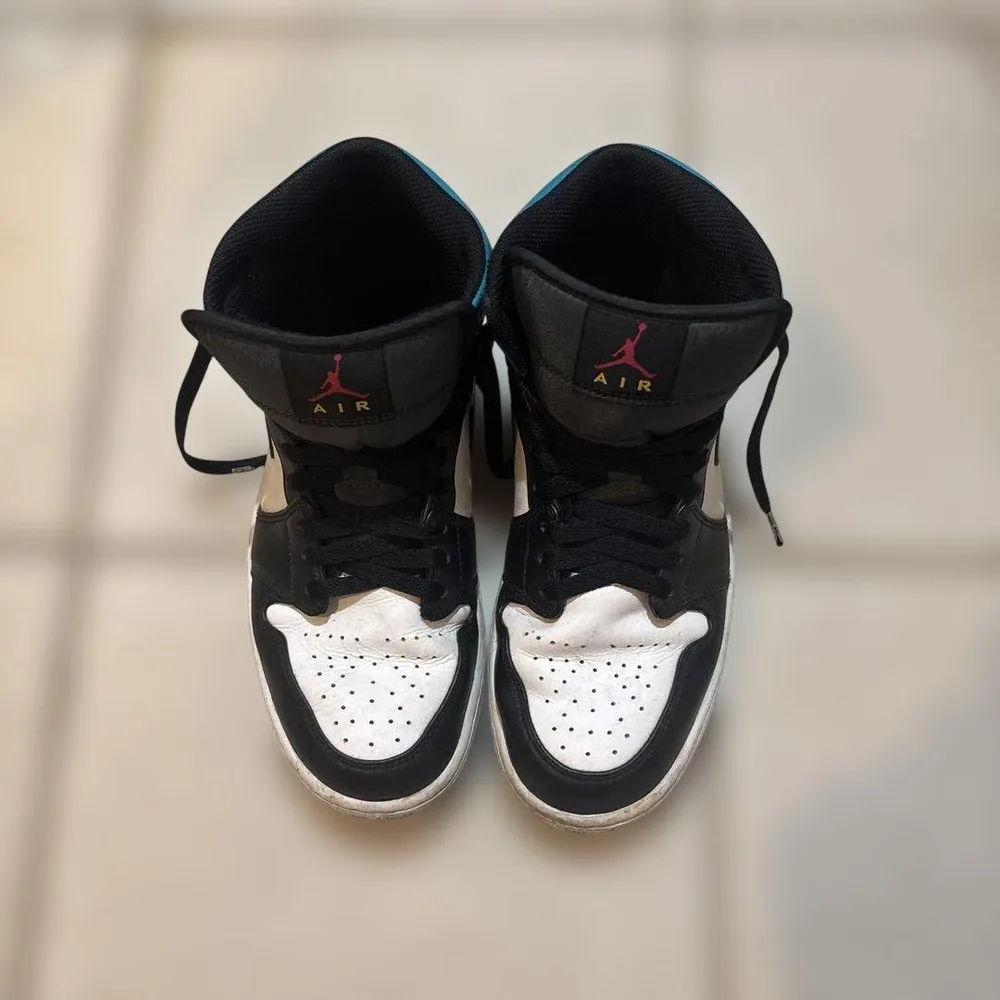 NIKE AIR JORDAN スニーカー