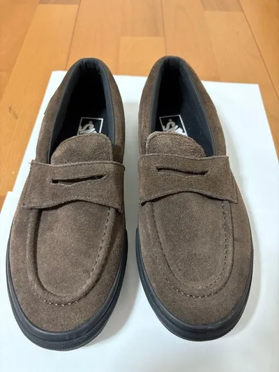 Vans suede loafers สีน้ำตาล พร้อมกล่อง