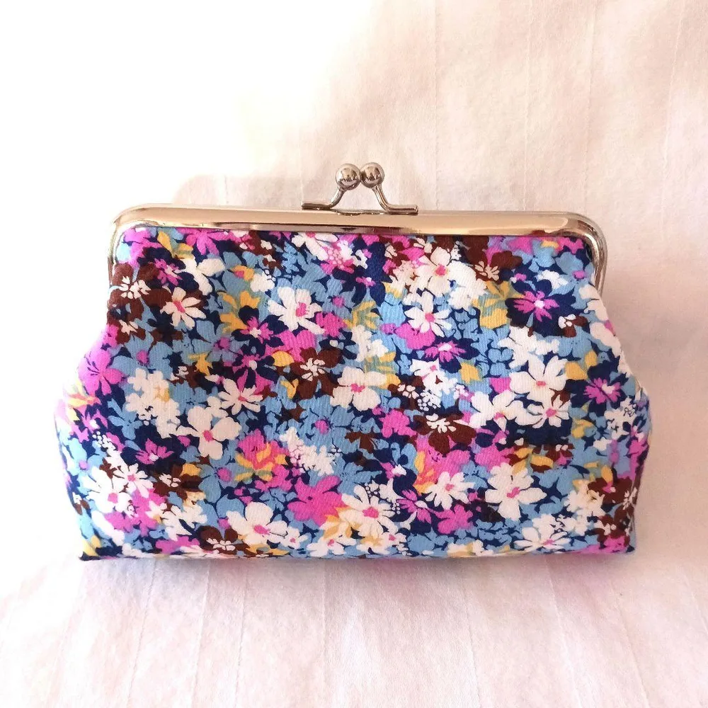 がま口ポーチ ハンドメイド 花模様 大きめポーチ メイクポーチ