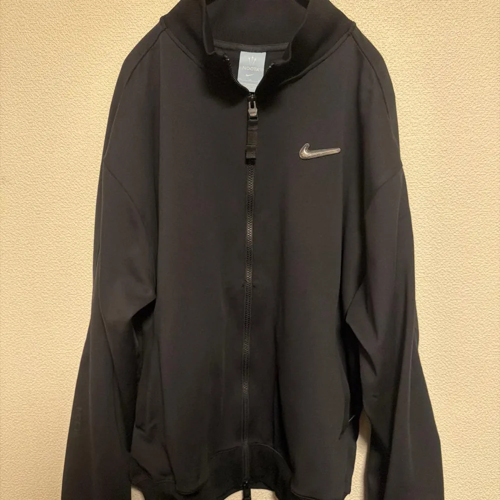 IO着用 NIKE NOCTA SWOOSH SWAROVSKI